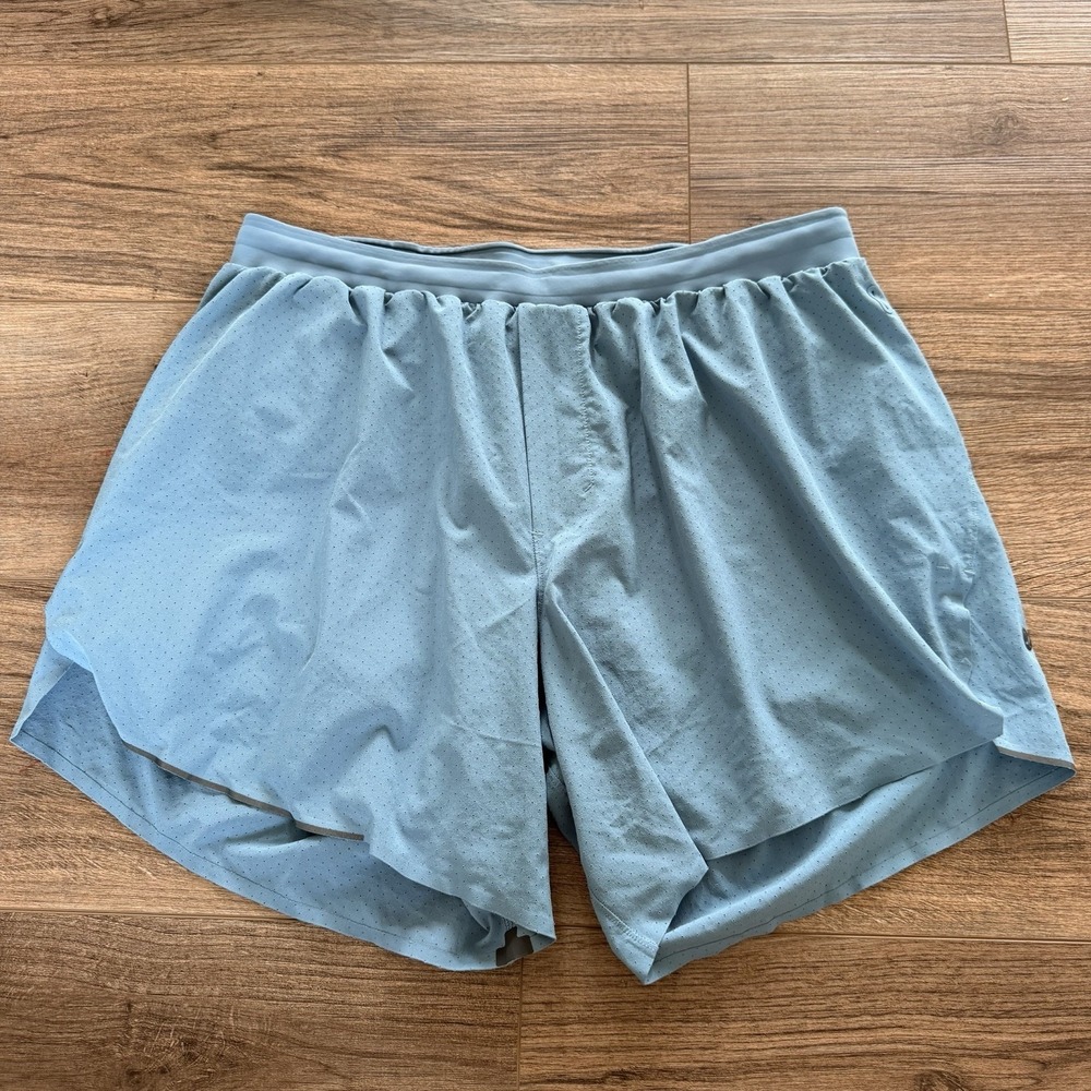 Lululemon Men's Fast And Free Lined Shorts, Light Blue, 6", Size Large - LM7AU8S